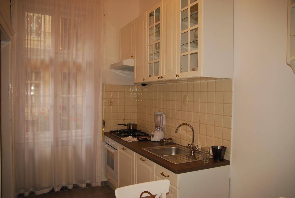 Balazs Apartment - Oktogon 布达佩斯 外观 照片